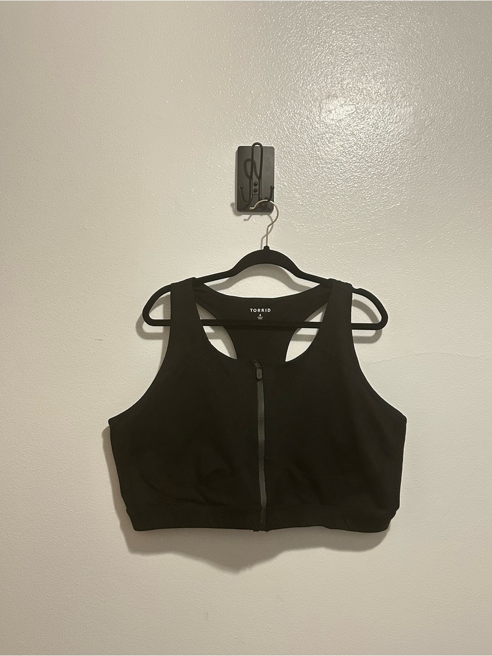 NWOT Torrid Active Zip Front Racerback Sports Bra Black 4 4X